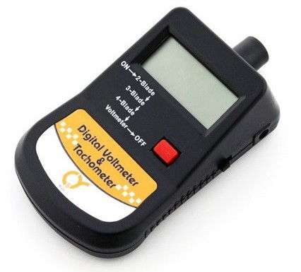 Q-Model digitálny tachometer s voltmetrom